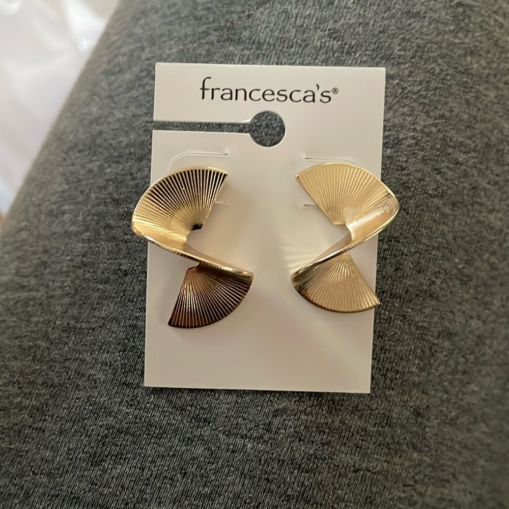 🆕 Twisted Fan Earrings